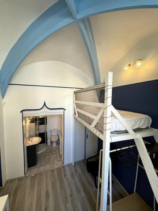 La Chapelle, Hyper Centre De Valence, Parking Gratuit A Proximite