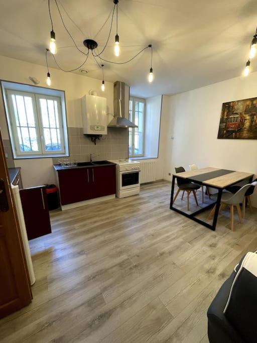 Apartment La Chapelle, Hyper Centre De Valence, Parking Gratuit A Proximite Valence (Drome)